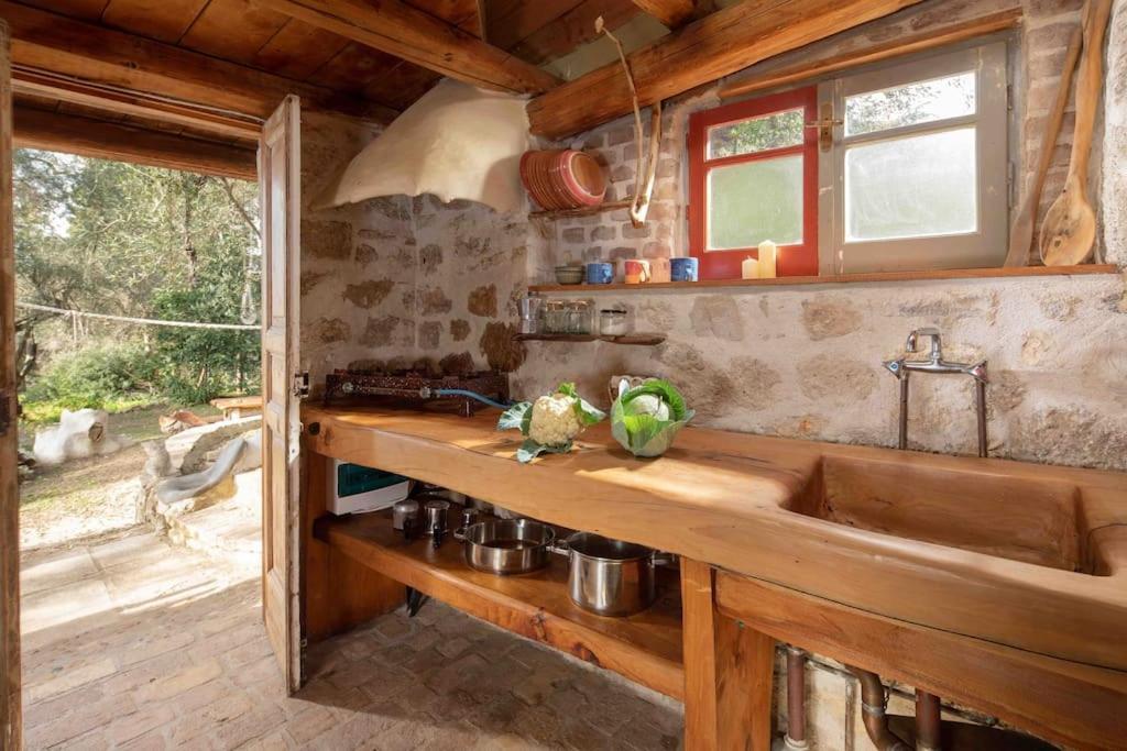 Villa Margaritis'S Treehouse Paramonas  Exterior foto